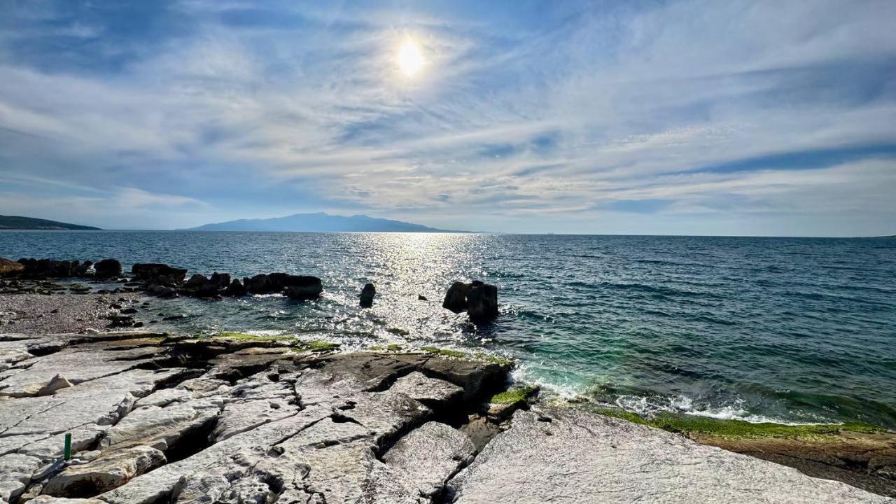 White Sea View Apartman