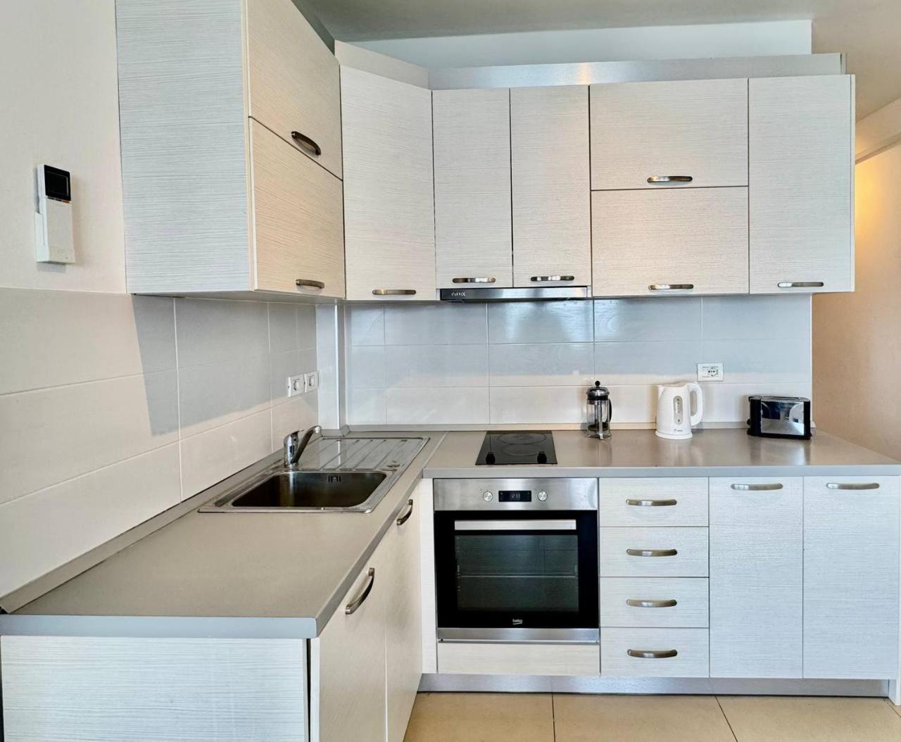 White Sea View Apartman Saranda