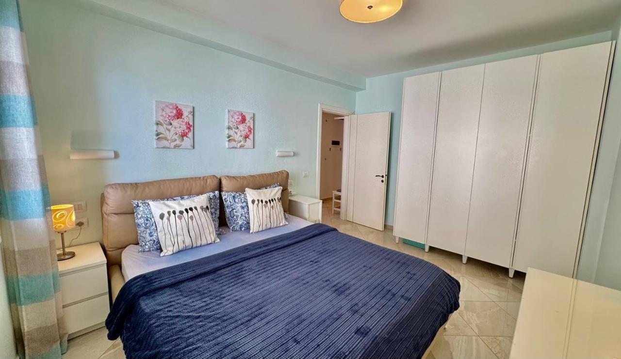White Sea View Apartament Saranda