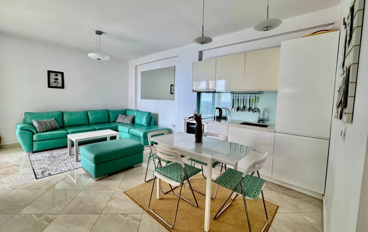 Apartament White Sea View Saranda